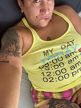 ladycreamypr2 online show from June 22, 4:04 pm