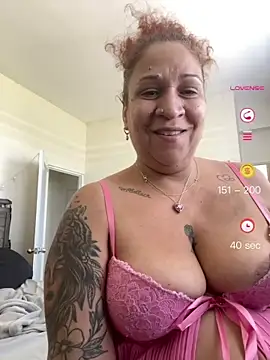 ladycreamypr2 online show from July 1, 6:51 pm