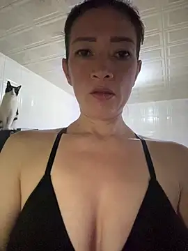Yulia sx online show from May 3, 12:25 am