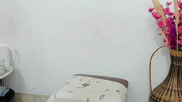 Latin Mature975 online show from October 19, 8:16 am