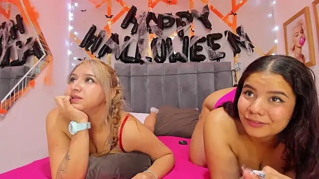 Danna Reyees online show from October 30, 12:39 pm