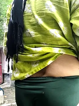 Miss Ayesha online show from August 3, 3:43 am