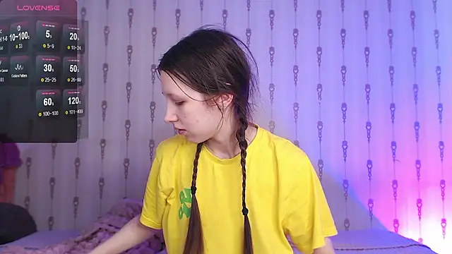 ur kitty   online show from January 13, 9:02 am