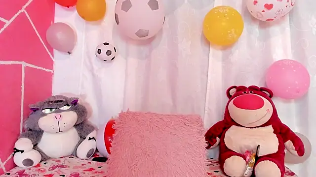 JessyZoe online show from July 17, 2:05 am