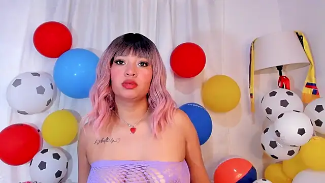 JessyZoe online show from July 1, 3:55 pm