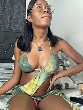 Nayah Dussa1 online show from May 16, 1:41 am