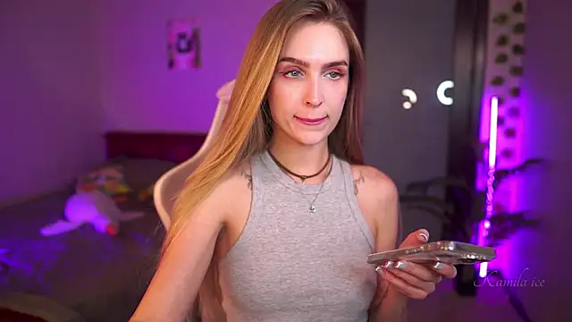 Snapshot of Kamila_icee chatting on September 21, 7:12 pm Kamila icee online show from September 21, 7:12 pm