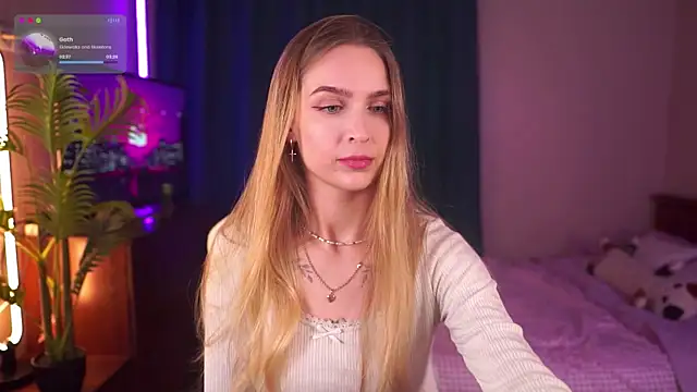 Snapshot of Kamila_icee chatting on October 10, 8:03 pm Kamila icee online show from October 10, 8:03 pm