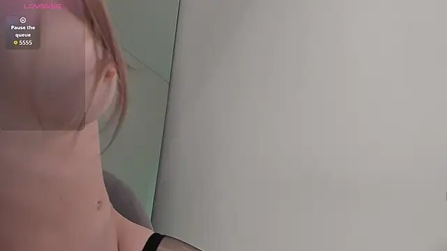 KellyBarton online show from October 11, 10:34 pm