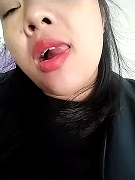 Lady-big91 online show from December 14, 5:24 am