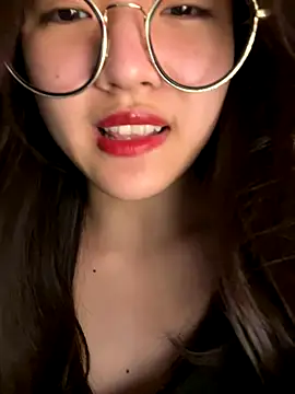 Snapshot of Krixxi22 chatting on September 13, 2:03 pm Krixxi22 online show from September 13, 2:03 pm