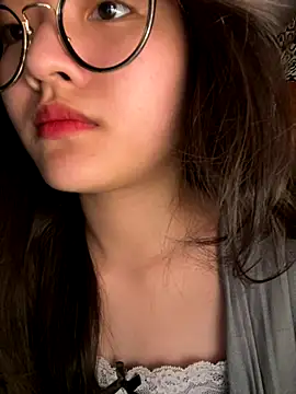 Snapshot of Krixxi22 chatting on September 17, 2:26 pm Krixxi22 online show from September 17, 2:26 pm