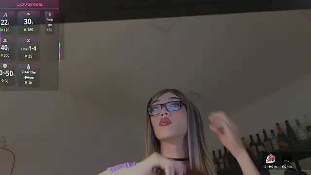 Bonnie Luxury online show from December 18, 10:03 pm