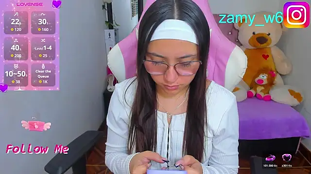 Karla  cute online show from June 12, 5:04 am