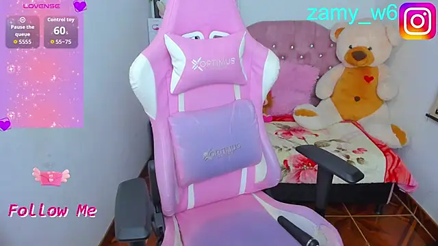 Karla  cute online show from May 1, 5:10 am