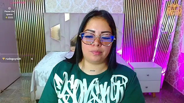 martinna tay online show from June 13, 3:26 am