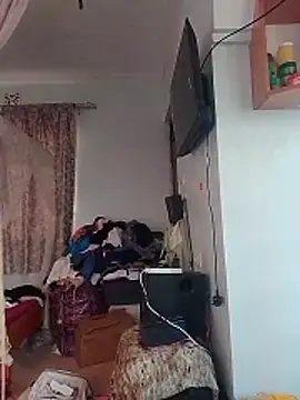 LOVELY-2BERRY online show from December 21, 9:35 am