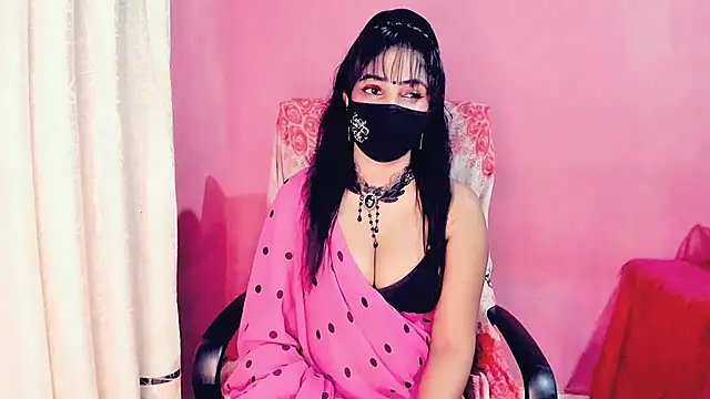 Sweetie Fox XXX online show from July 11, 4:51 pm