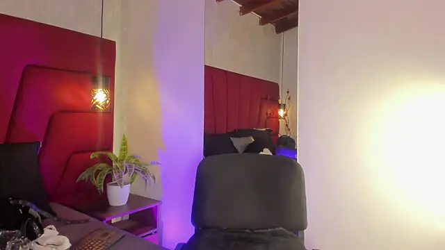 LadyLuminary online show from February 19, 7:46 pm