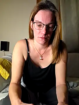 Snapshot of SpiceLea chatting on October 16, 7:38 pm SpiceLea online show from October 16, 7:38 pm