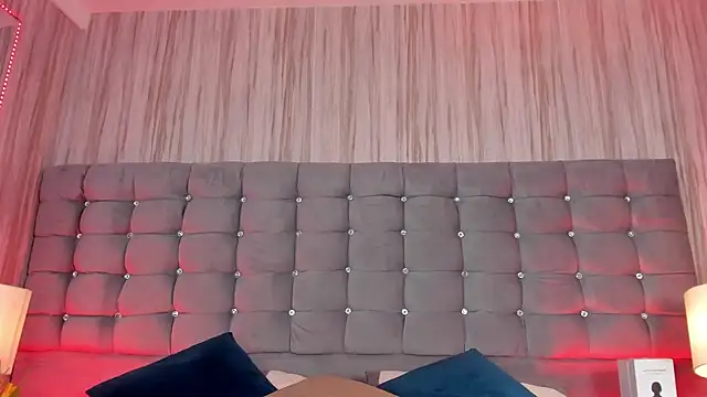 Poacahontasfg online show from October 30, 3:53 am