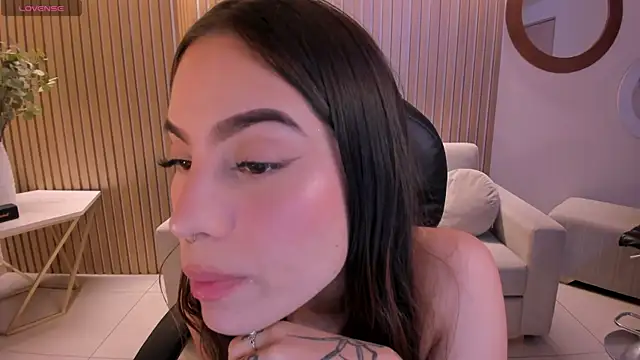 MarianneLane online show from October 29, 3:00 am