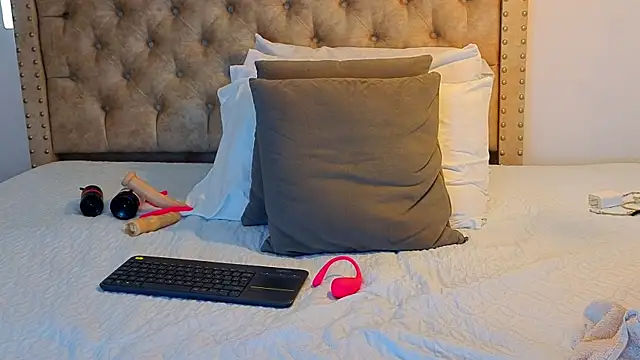 Anya Texas online show from January 14, 9:20 pm