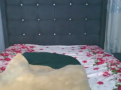 sandra sauvage online show from July 14, 7:24 am