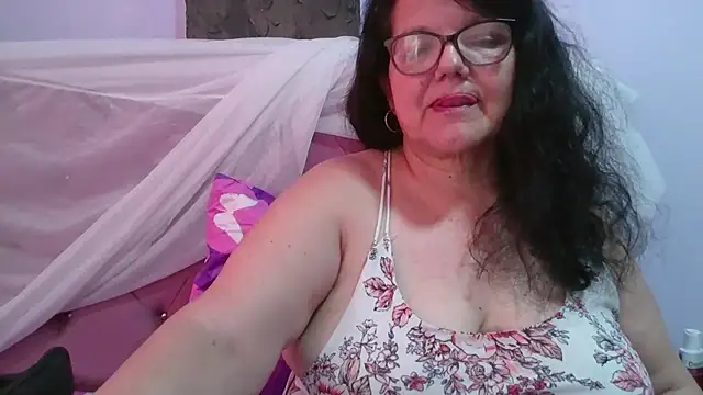 kassandra02 online show from July 25, 3:52 pm