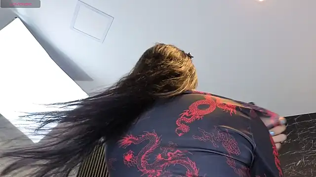 diosagolden online show from February 19, 8:40 pm