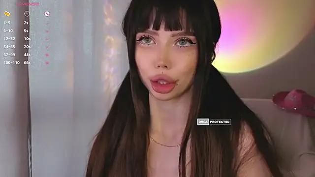 Jessie Johns online show from July 5, 5:18 pm