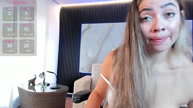 Alessia Taylorr online show from November 8, 12:54 pm