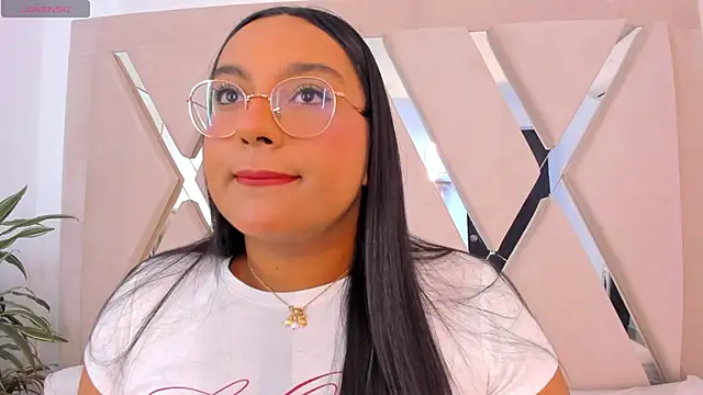 ellamontoya online show from February 6, 12:08 pm