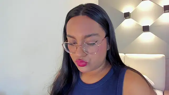 ellamontoya online show from October 11, 12:19 pm