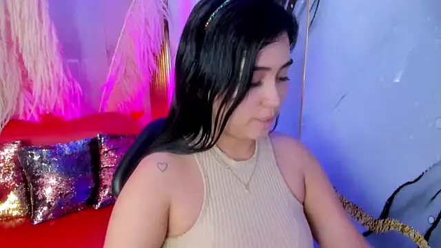emma  cute   online show from April 29, 5:30 pm
