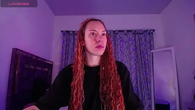 alejandrafitt online show from May 6, 3:43 am
