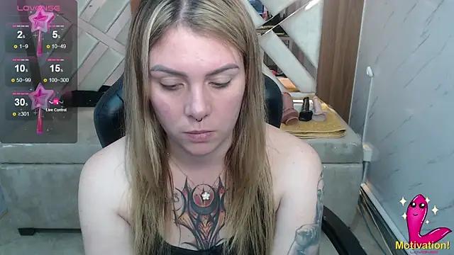 Paula b  online show from June 20, 1:03 pm