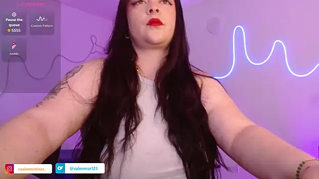 Layna cold online show from June 25, 3:24 pm