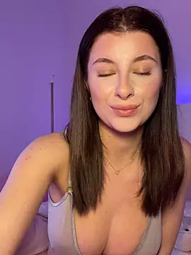 Mia-Minou online show from February 9, 1:46 pm