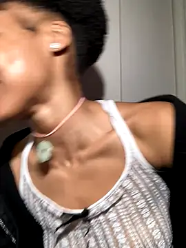 KimiAqua online show from October 26, 5:19 pm