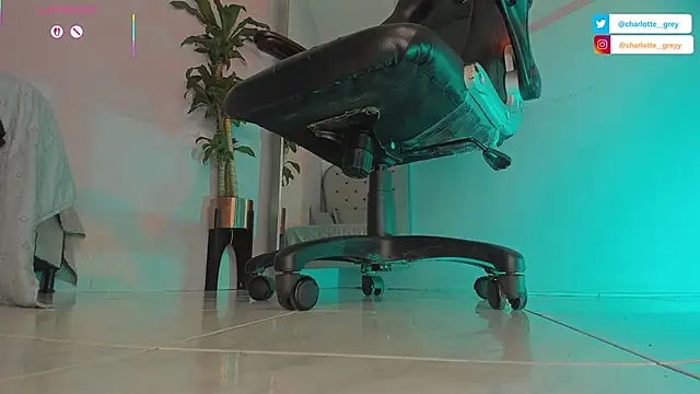 charlotte  grey online show from November 3, 7:51 pm