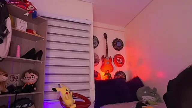 madelyn rose  online show from August 3, 5:51 pm