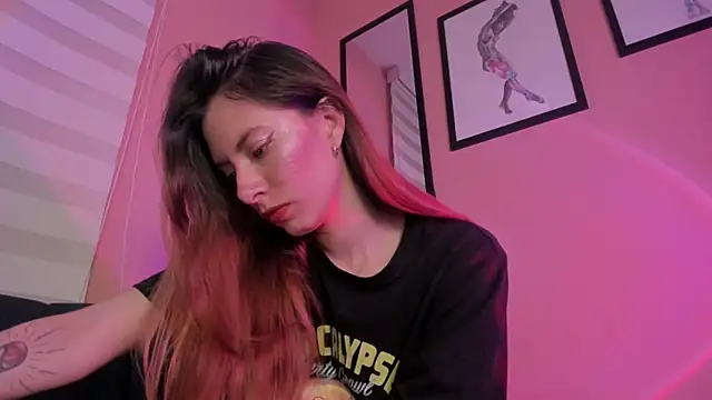 SensualJane2 online show from June 7, 5:47 am