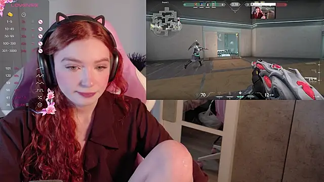 cinnabon girls online show from October 8, 4:17 am