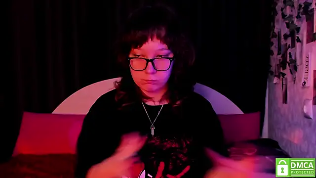 dreamgirllovee online show from October 22, 10:04 pm