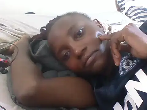 SexyNeedle22 online show from February 19, 8:47 am