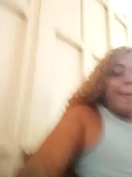 ELLA KELLY online show from January 16, 12:01 pm