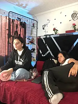 1lovelygirls online show from November 29, 12:42 pm