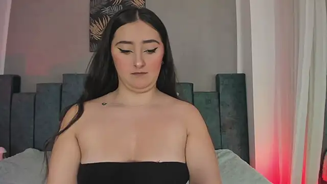 Kathia Morelli online show from March 5, 12:12 pm