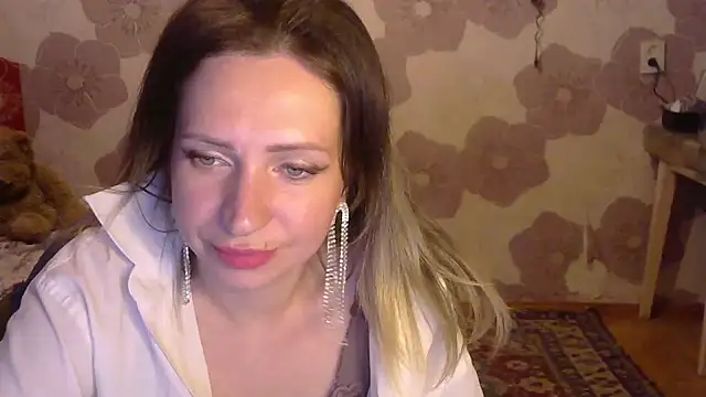 Queen Daenerys online show from September 25, 7:34 pm